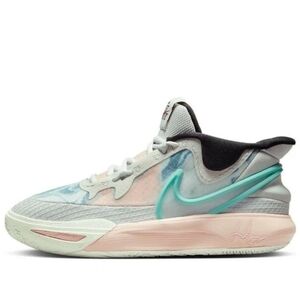 Nike | Kyrie 8 Sneaker